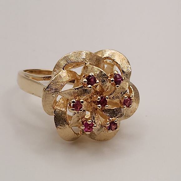 14k Yellow Gold Natural Sapphire Stunning Floral Design Ring Size 6.5 - Picture 8 of 9
